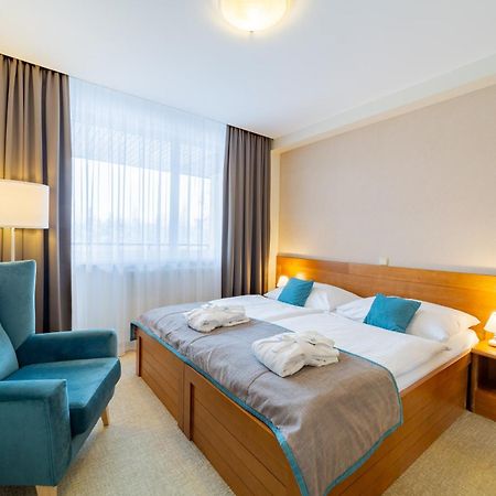 Kontakt Wellness Hotel Татранска Ломница Экстерьер фото