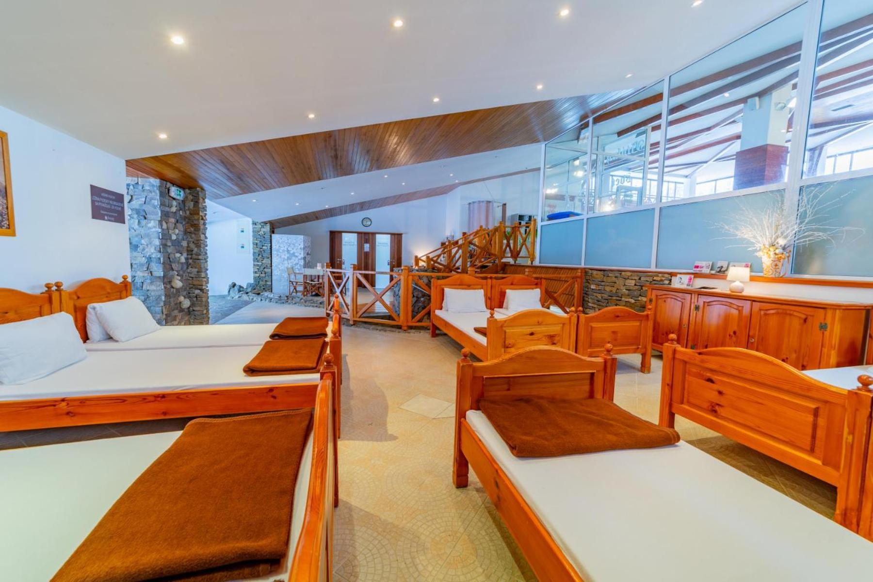 Kontakt Wellness Hotel Татранска Ломница Экстерьер фото