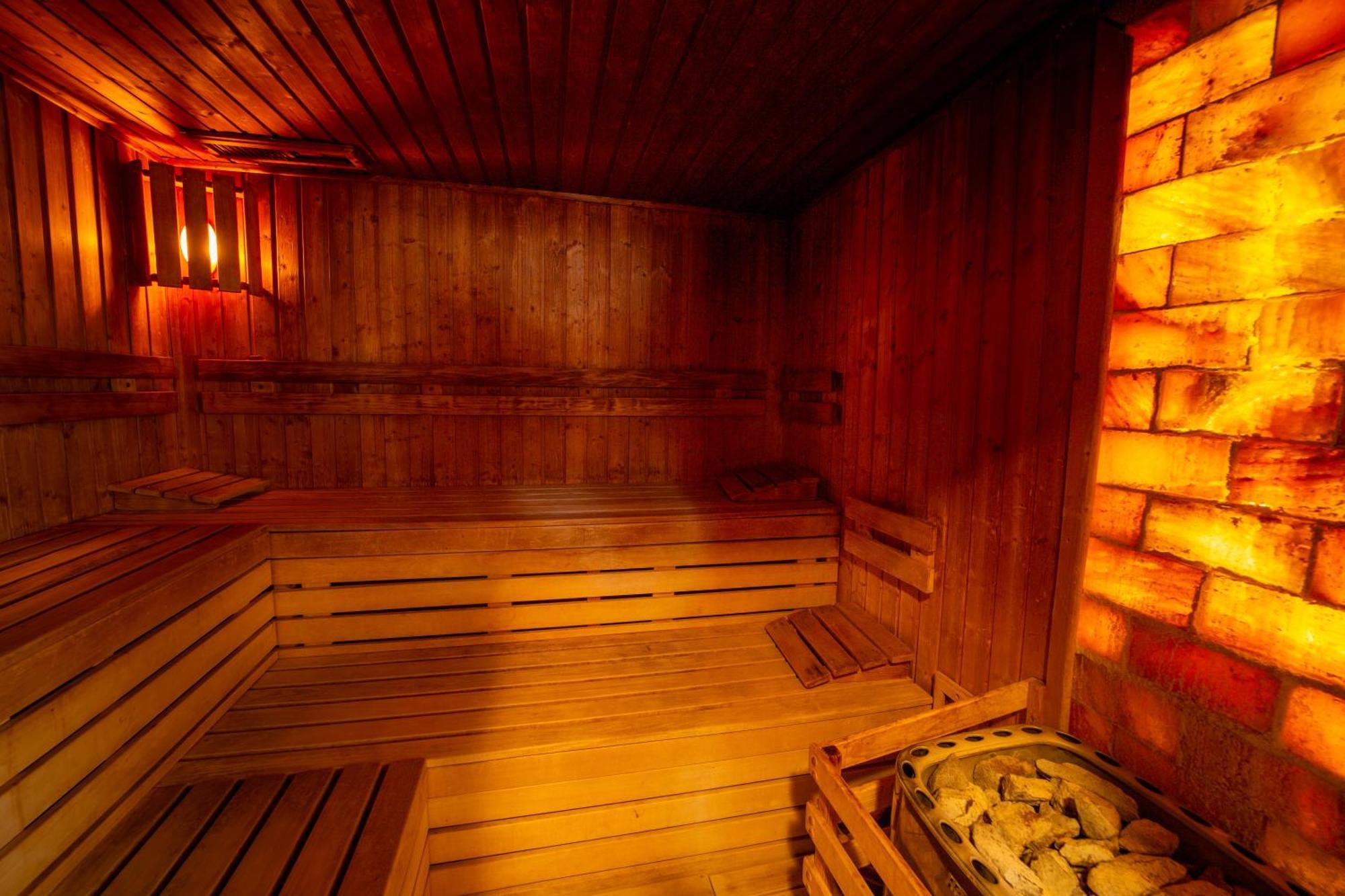 Kontakt Wellness Hotel Татранска Ломница Экстерьер фото