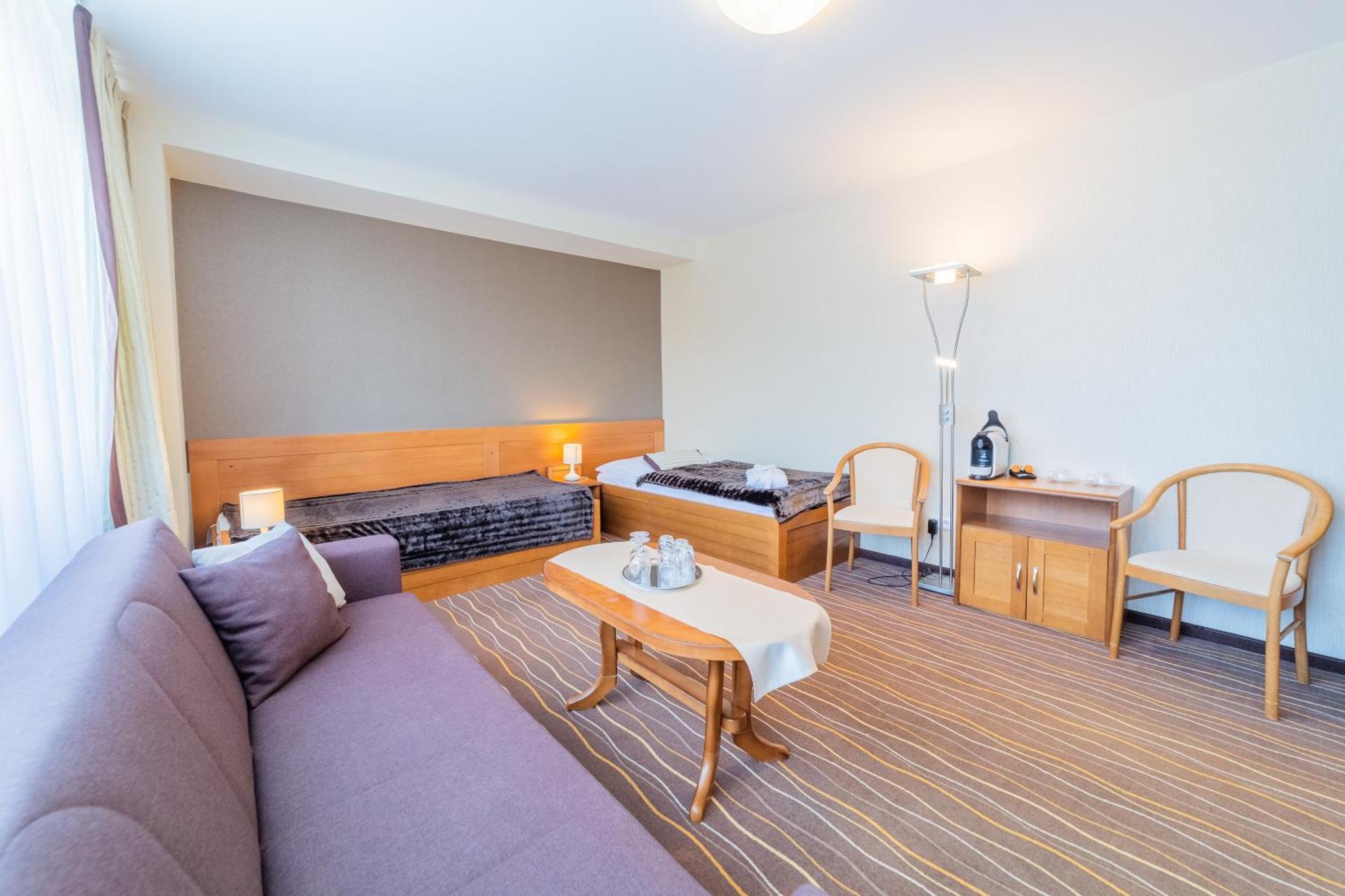 Kontakt Wellness Hotel Татранска Ломница Экстерьер фото