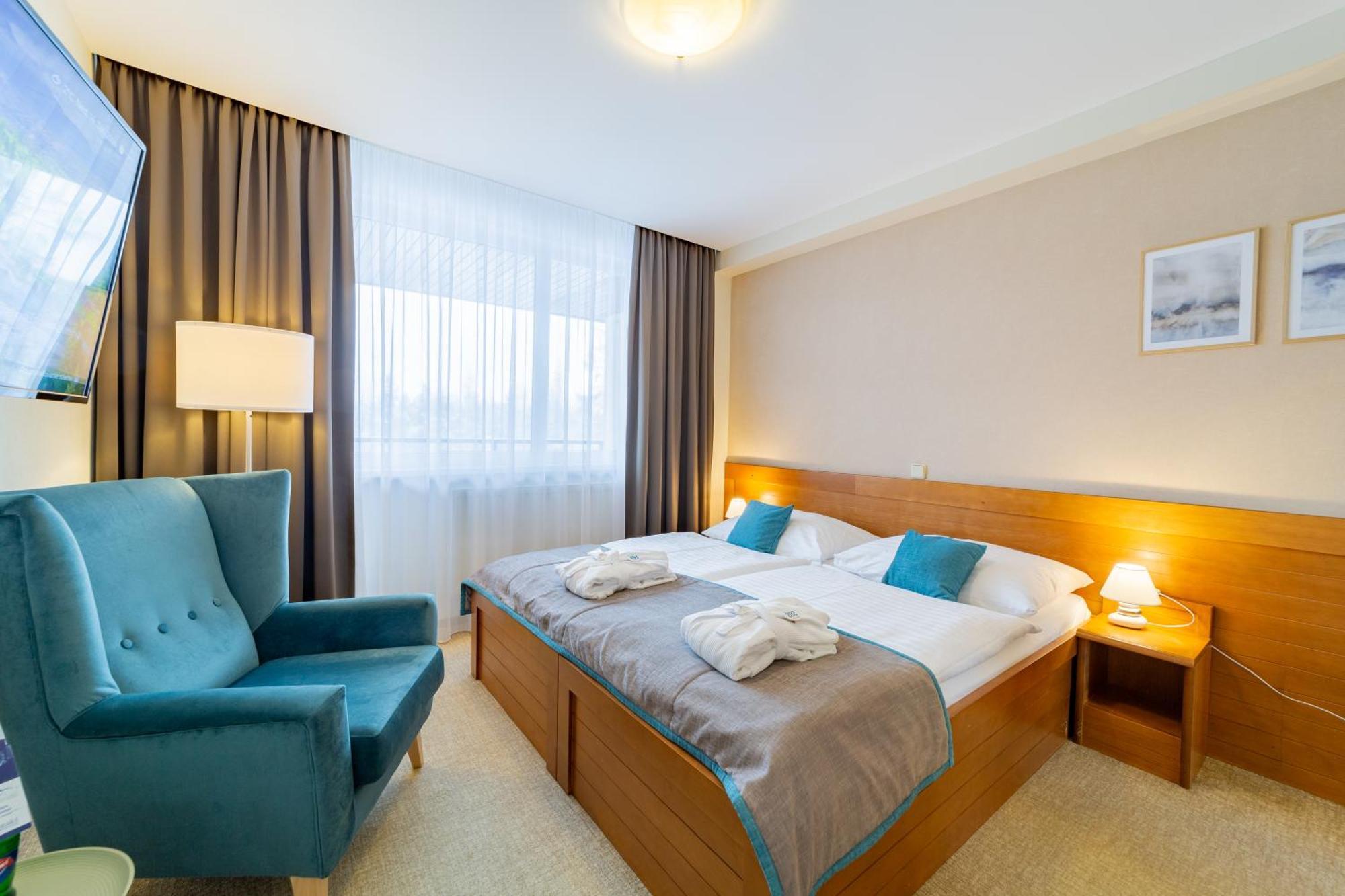 Kontakt Wellness Hotel Татранска Ломница Экстерьер фото