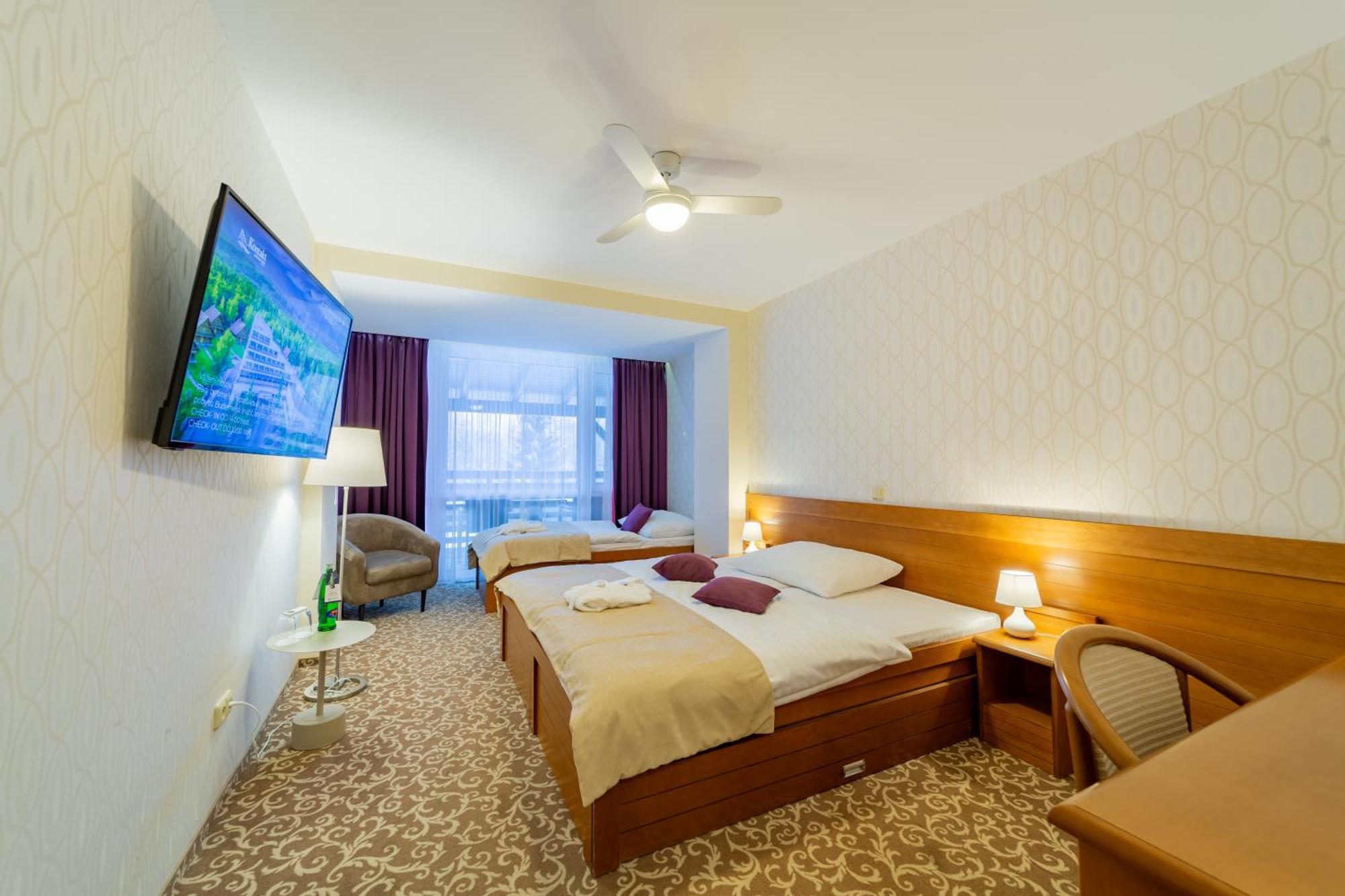 Kontakt Wellness Hotel Татранска Ломница Экстерьер фото