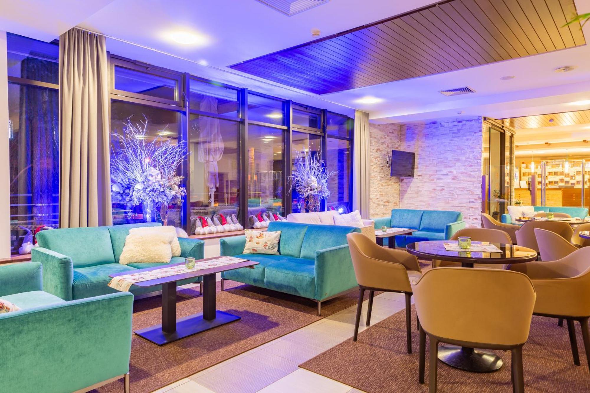 Kontakt Wellness Hotel Татранска Ломница Экстерьер фото