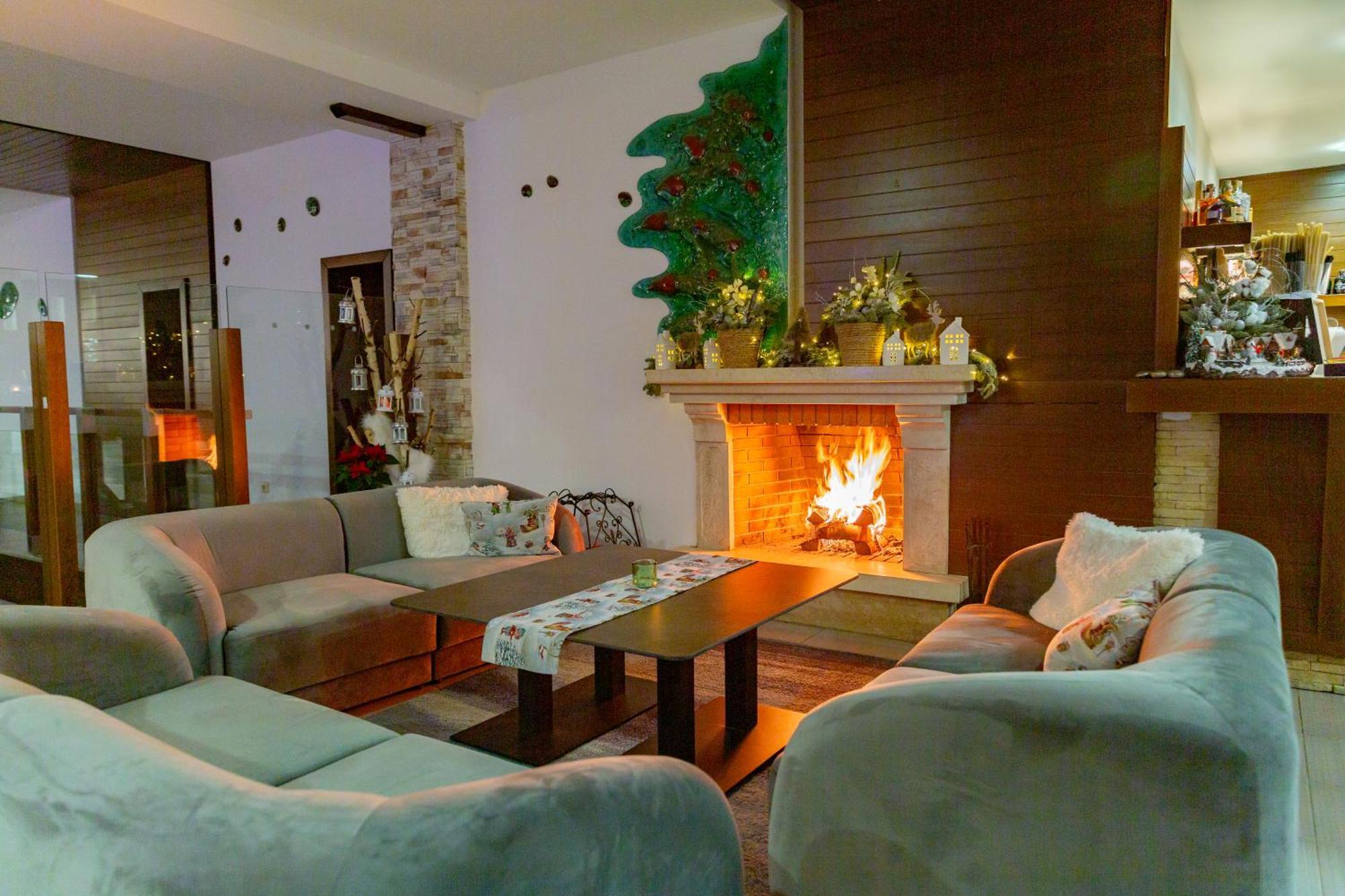 Kontakt Wellness Hotel Татранска Ломница Экстерьер фото