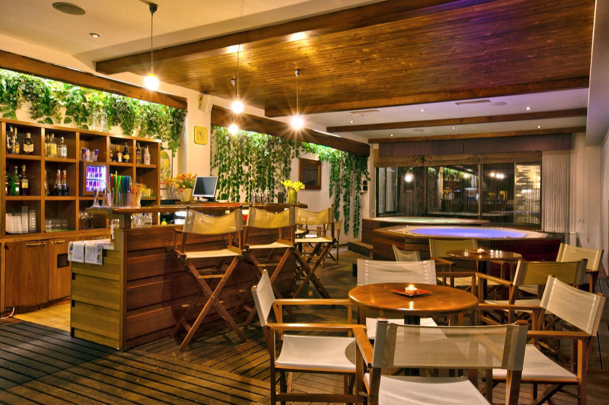 Kontakt Wellness Hotel Татранска Ломница Экстерьер фото