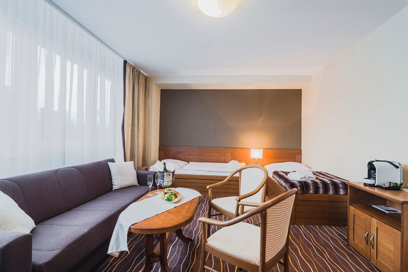 Kontakt Wellness Hotel Татранска Ломница Экстерьер фото