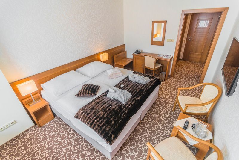 Kontakt Wellness Hotel Татранска Ломница Экстерьер фото